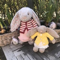 Opskrift til kjole og trøje til Jellycat til 18 og 31 cm