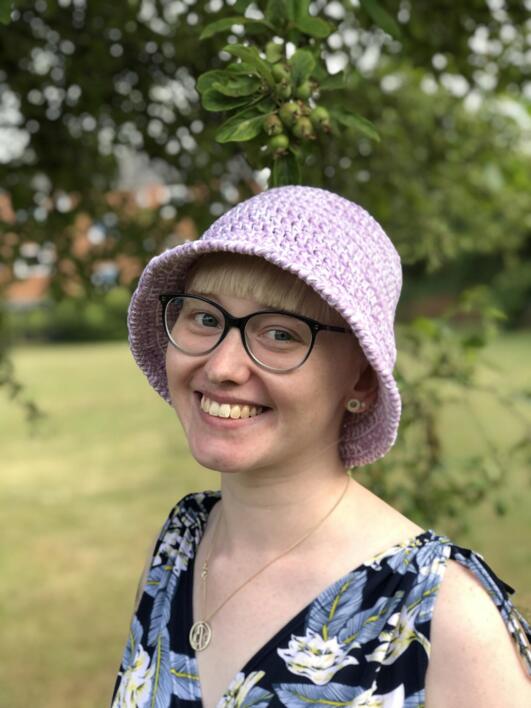 Opskrift til hæklet Hestehale bøllehat