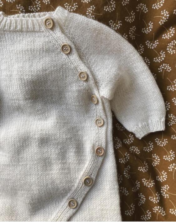 Monday Suit - PetiteKnit - Str. 0-18 mdr