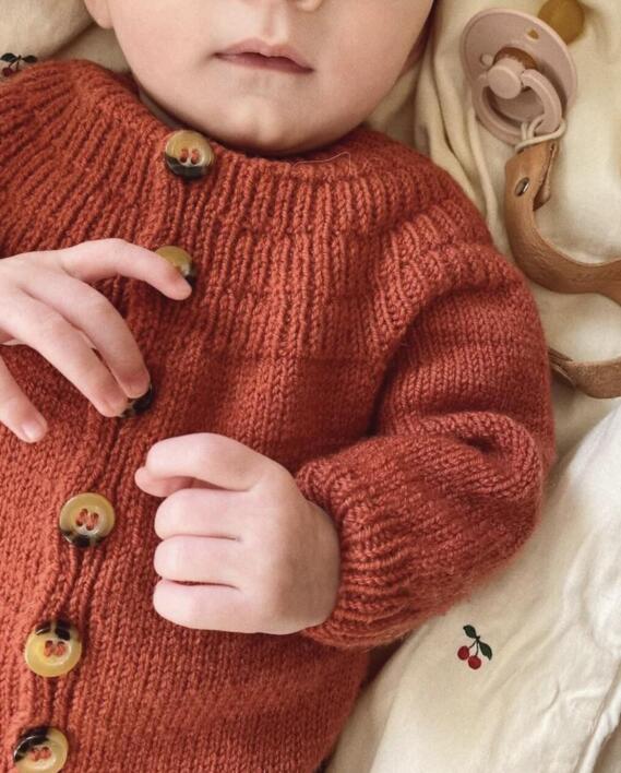 Ankers Dragt - PetiteKnit - Str. 0-24 mdr