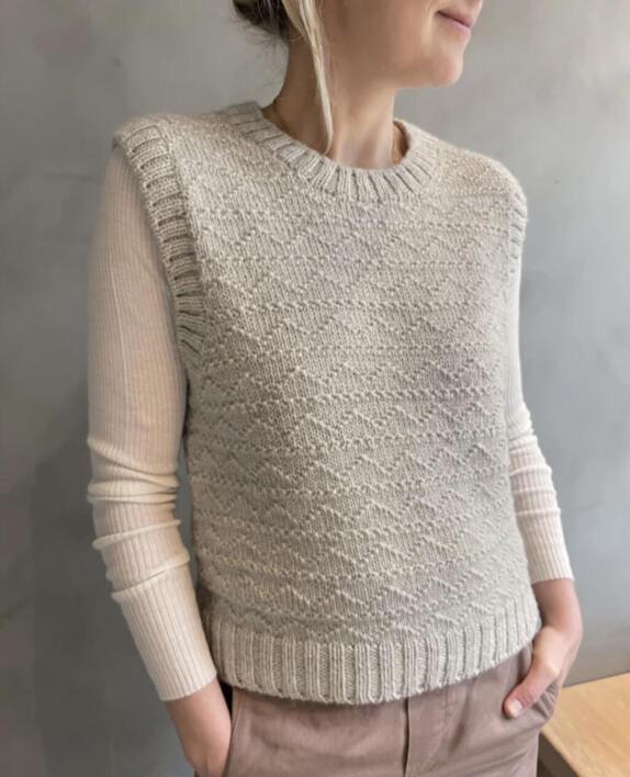 Sille Slipover - PetiteKnit