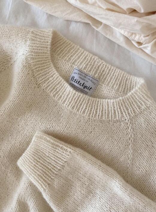 Ingen Dikkedarer Sweater - PetiteKnit