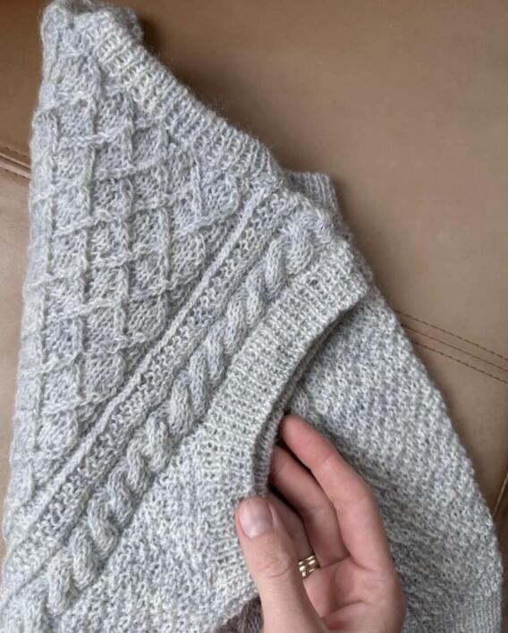 Moby Slipover Mini - PetiteKnit