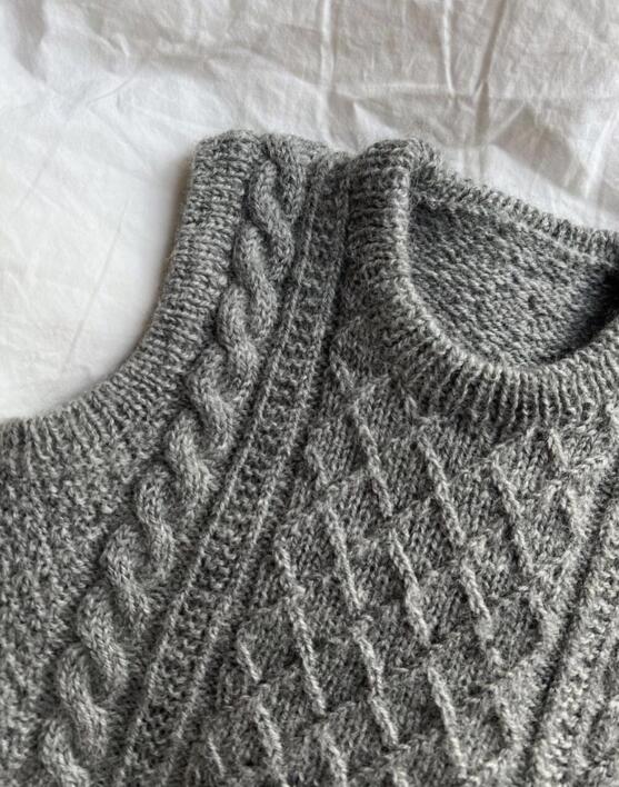 Moby Slipover Baby - PetiteKnit