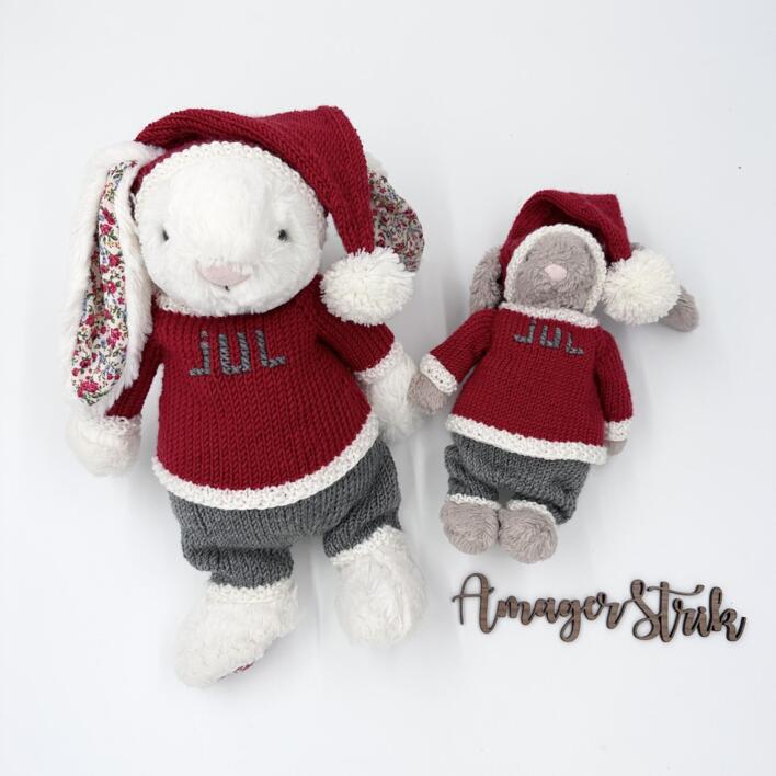 Opskrift til Nissekjole, nissehue, nissejakke og nissebukser til Jellycat i str. 18 og 31 cm