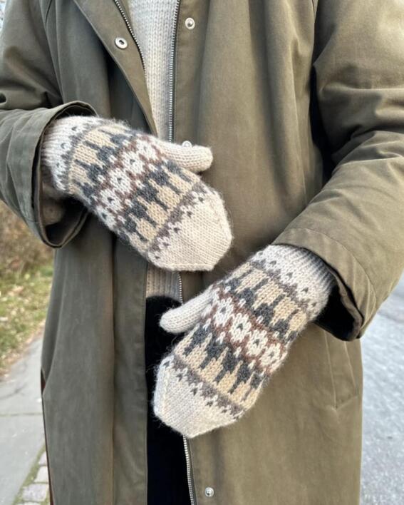 Celeste Vanter - PetiteKnit