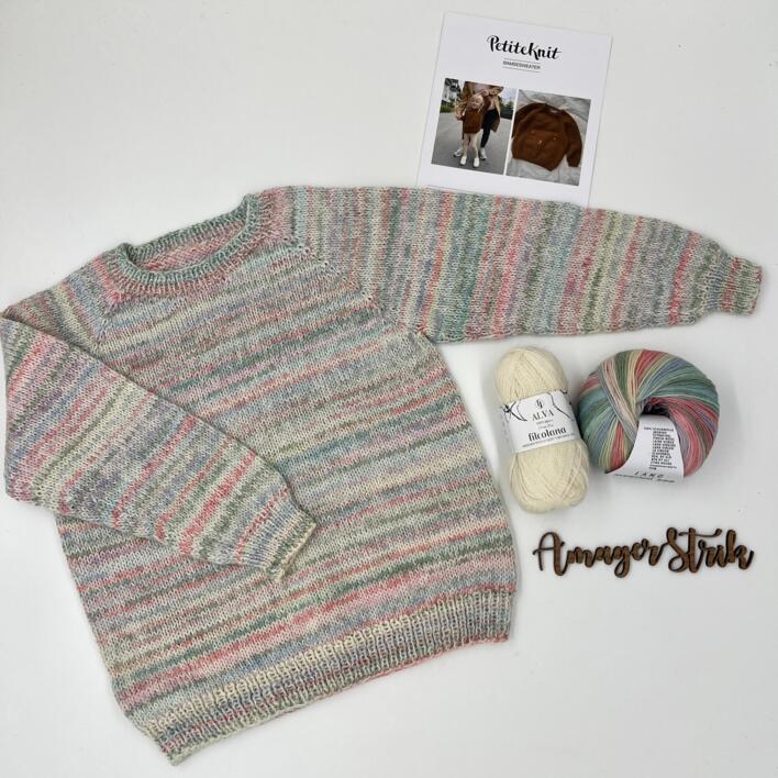 Bamsesweater i Tivolidrys farver