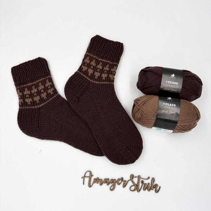 Opskrift til hyggesokker med mønster i 1. Class Cashmere