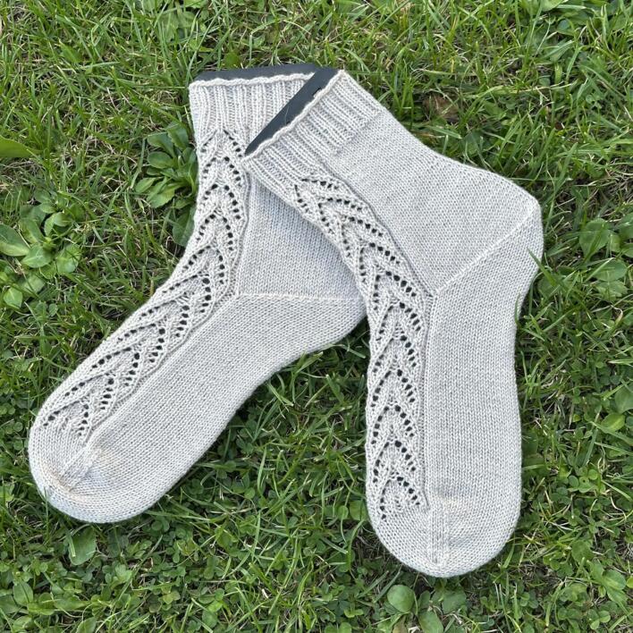 Opskrift til Vintergæk strømperne i 1. Class Cashmere