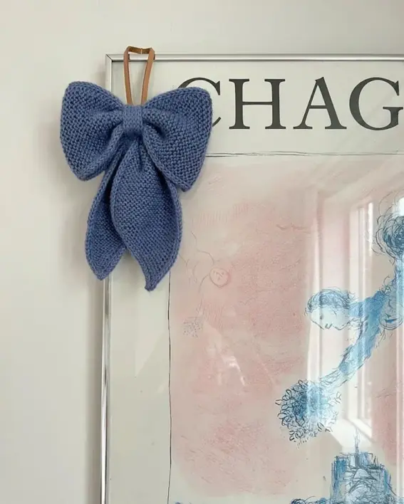 December Bow - Petiteknit