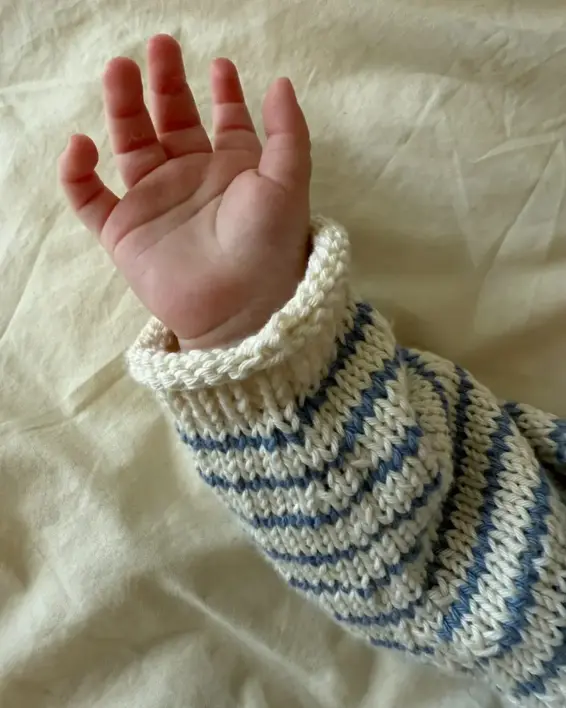 Frankie Sweater Baby - Str. 0/1 - 9/12 mdr - PetiteKnit