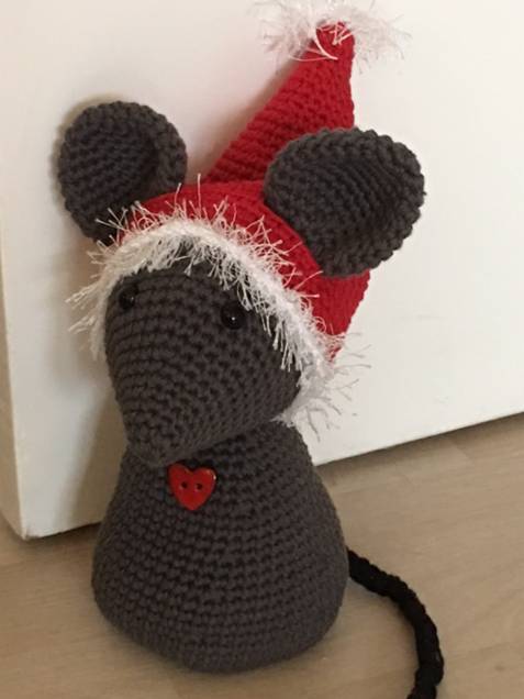 Opskrift til Julemusen Egon som dørstopper