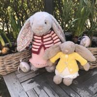 Opskrift til kjole og trøje til Jellycat til 18 og 31 cm