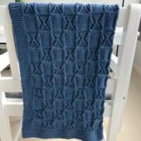 Opskrift til Ella´s Babytæppe i Extrafine merino 120