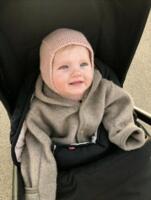 Opskrift til Glatstrikket elefanthue til børn i 2 tråde Anina